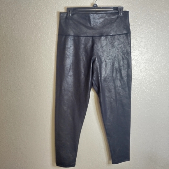 NWT Aerie OFFLINE The Hugger High Waisted Crackle Legging Sz Xl - Picture 2 of 7